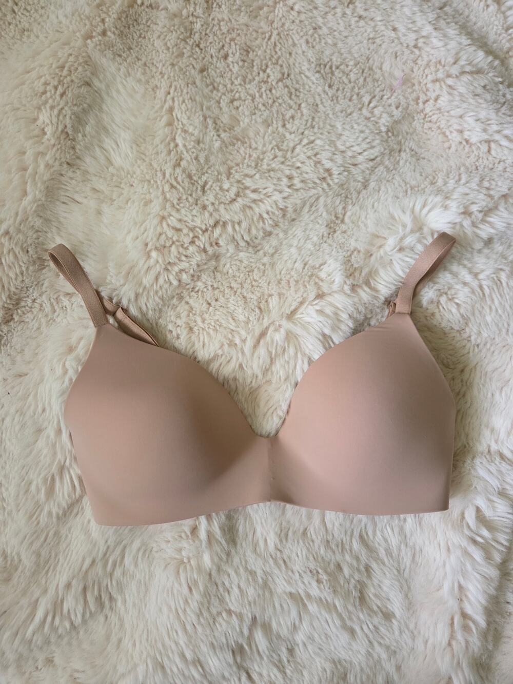 Victoria's Secret Tan/ beige T-Shirt Lightly Lined Wireless Bra 34/D